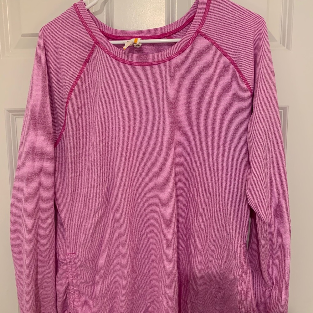 Lucy athletic shirt